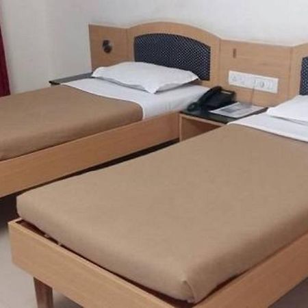 Hotel Sheetal Palace Πούνε Εξωτερικό φωτογραφία